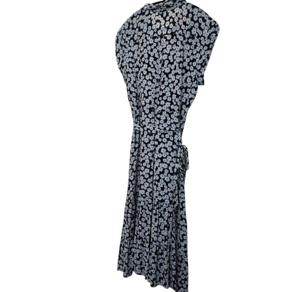 Ann Taylor Factory Petite Daisy Print Maxi Dress - Picture 2 of 6